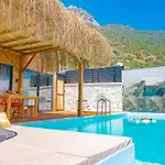 Luxury Honeymoon Villa *
